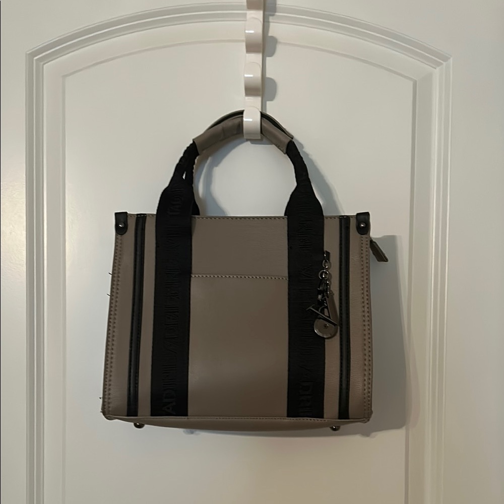 Adrienne Vittadini Gray and Black Tote Bag with Structured Design